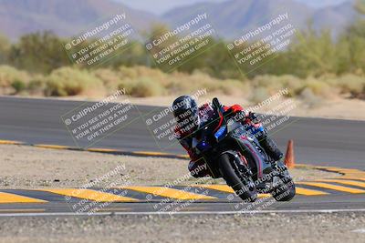 media/Oct-08-2022-SoCal Trackdays (Sat) [[1fc3beec89]]/Turn 10 (945am)/